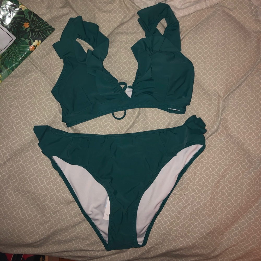 Emerald Green Cupshe bathing suit